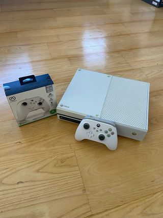 Xbox One Blanca con Mando