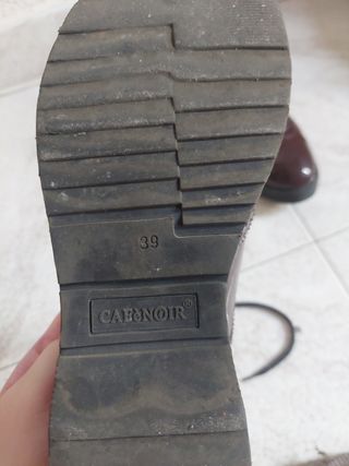 Zapatos Oxford Granate Brillantes