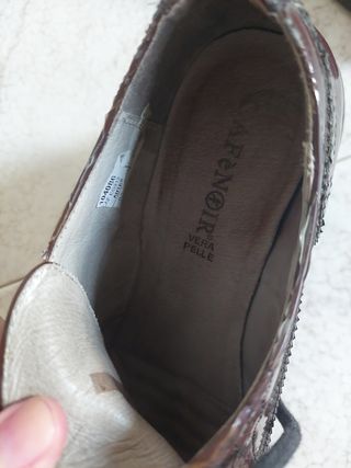 Zapatos Oxford Granate Brillantes