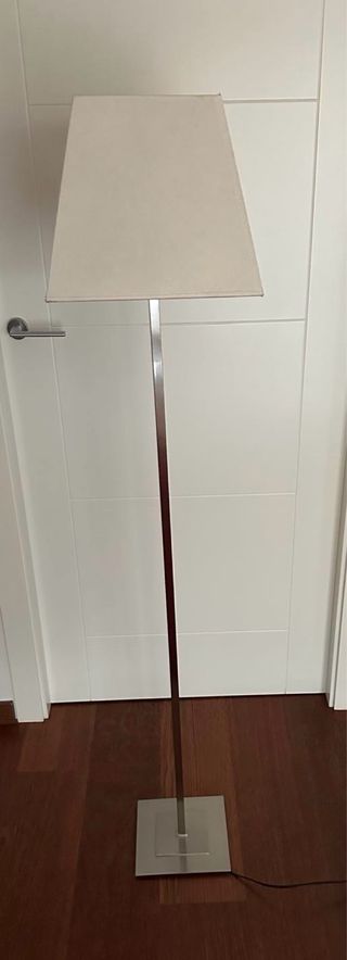 Lámpara de pie