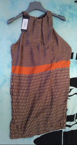 Abito fantasia multicolor con banda arancione