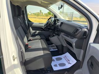Opel Vivaro Combi talla M 1.5D 120cv 9 Plazas