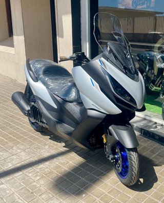 Zontes 125E - Seguro Gratis - 3 Años Garantía