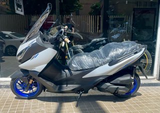 Zontes 125E - Seguro Gratis - 3 Años Garantía