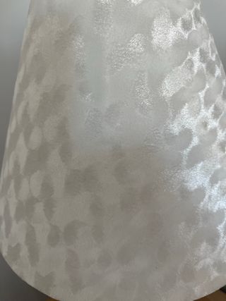Lámpara de mesa moderna