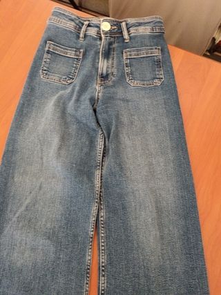 Pantalón vaquero. Zara azul talla 11/12  152cm
