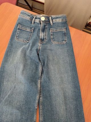 Pantalón vaquero. Zara azul talla 11/12  152cm