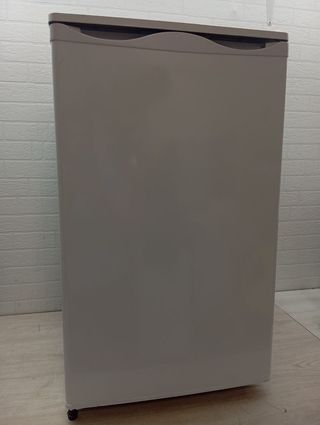 Refrigerador Stillstern 88L con congelador Nevera 