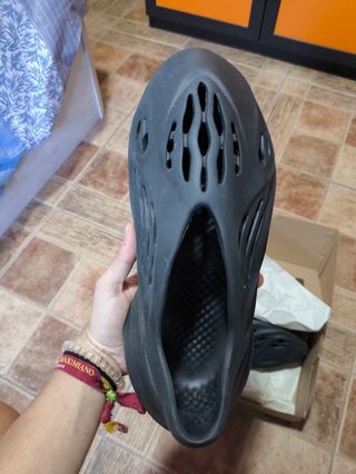 Adidas Yeezy Foam Runner Onyx Talla 43