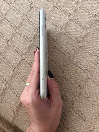 iPhone 11 Blanco no hago envíos venta en mano
