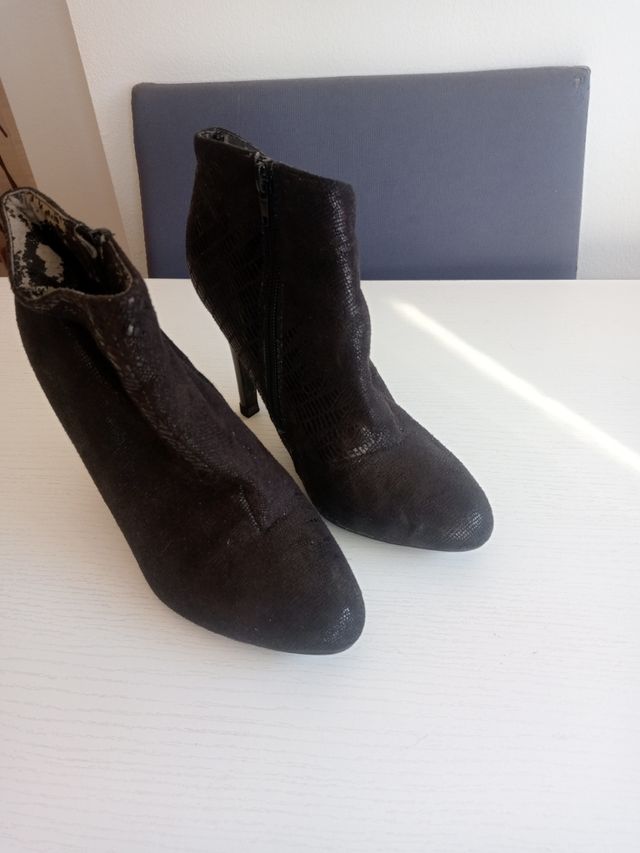 Botines de tacón negros mujer