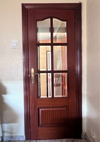Puerta madera embero.