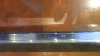 Barra de Sonido Samsung Negra con mando.