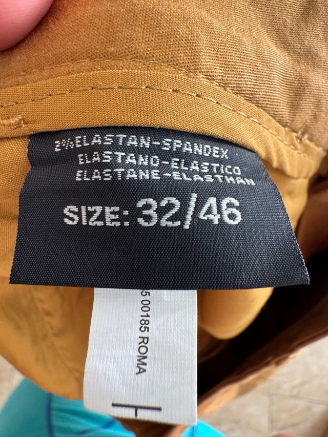 Pantalón chino marrón