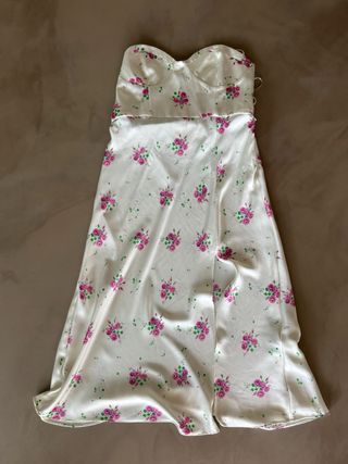 Vestido floral blanco espalda abierta