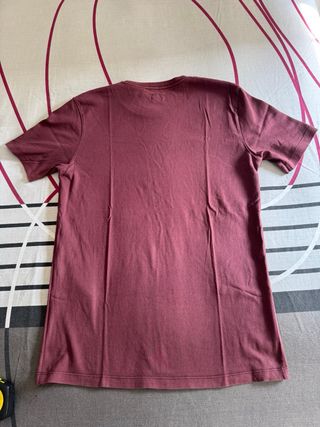 Camiseta Básica Levi's Burdeos