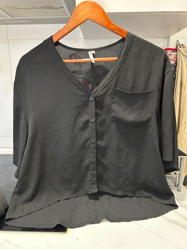 Camisa negra elegante pantalón 3/4