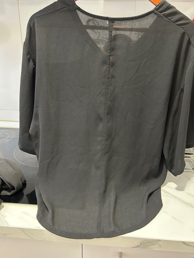 Camisa negra elegante pantalón 3/4