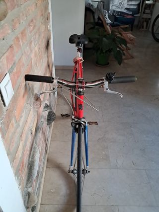 Bicicleta de Aluminio Roja