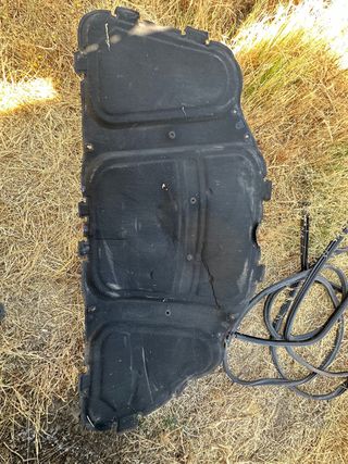 Aislante Capot BMW E60