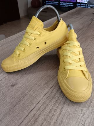 Zapatillas Converse Bajas Amarillas