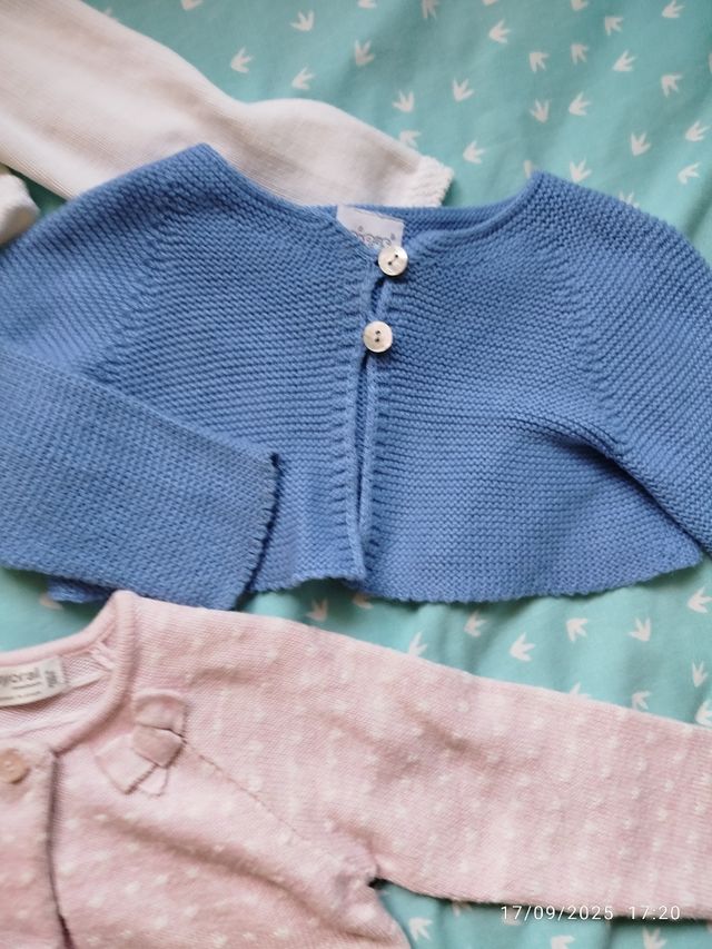 Rebecas de bebé 0-3 meses y 6 meses.