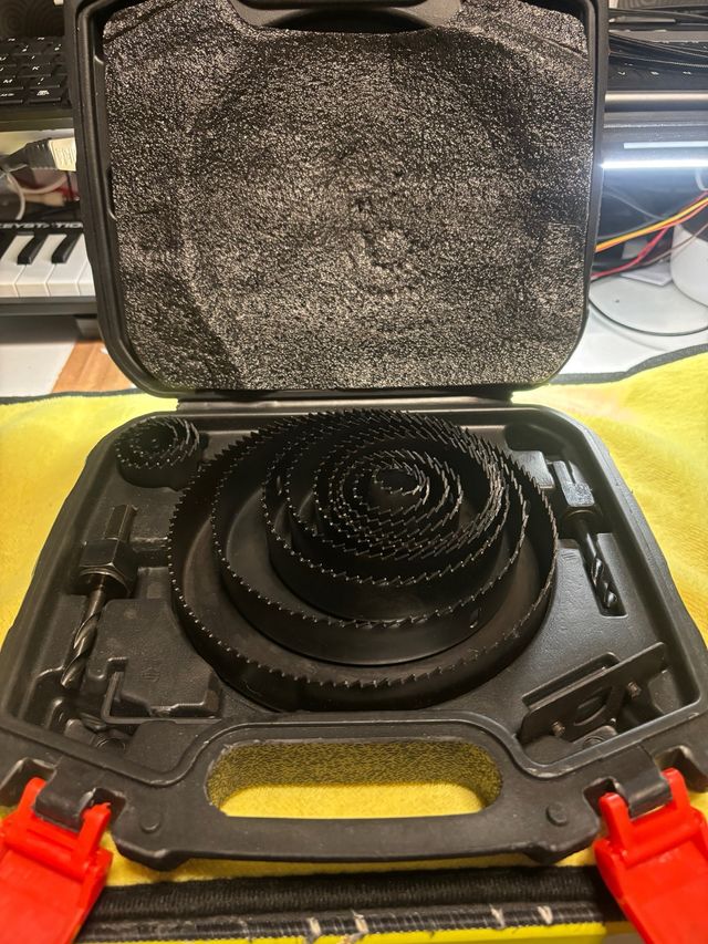 Juego Coronas Sierra Agujeros