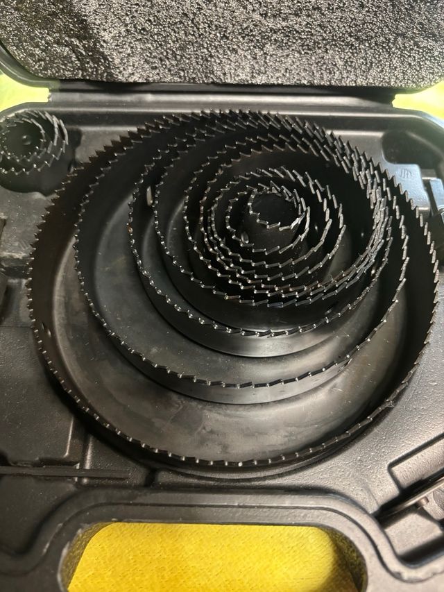 Juego Coronas Sierra Agujeros