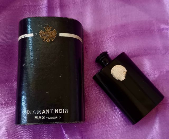 Caja y Frasco de Perfume antiguo (siglo pasado)