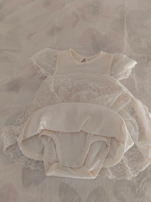 Vestido de bebé H&M blanco