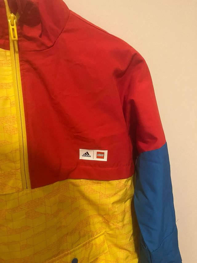 Chaqueta Adidas x Lego Nueva
