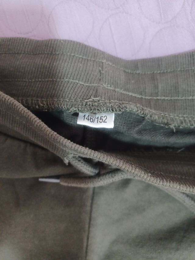 Bermudas niño verde  10 años 146/152 cm