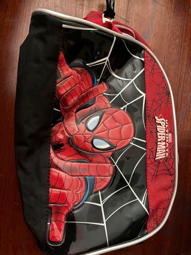 Bolsa de Aseo Spiderman Marvel