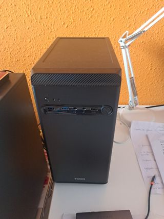 Ordenador Negro