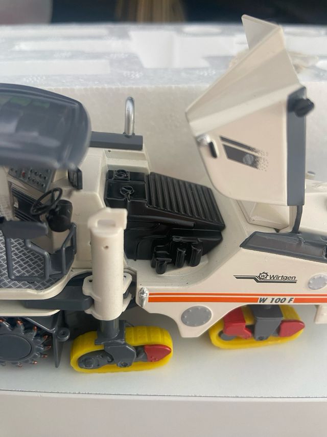 Fresadora en frío NZG