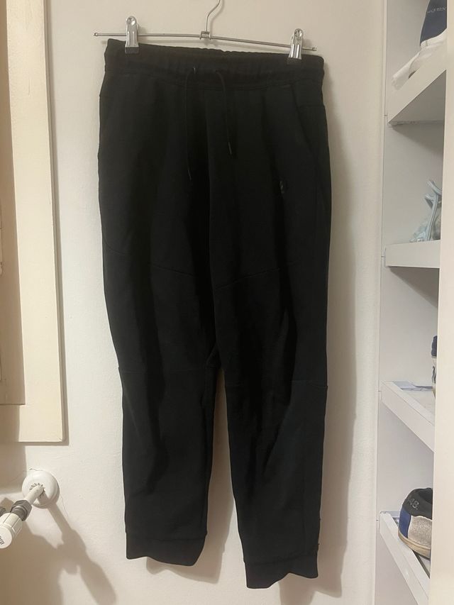 Pantalón Nike Tech Fleece Negro