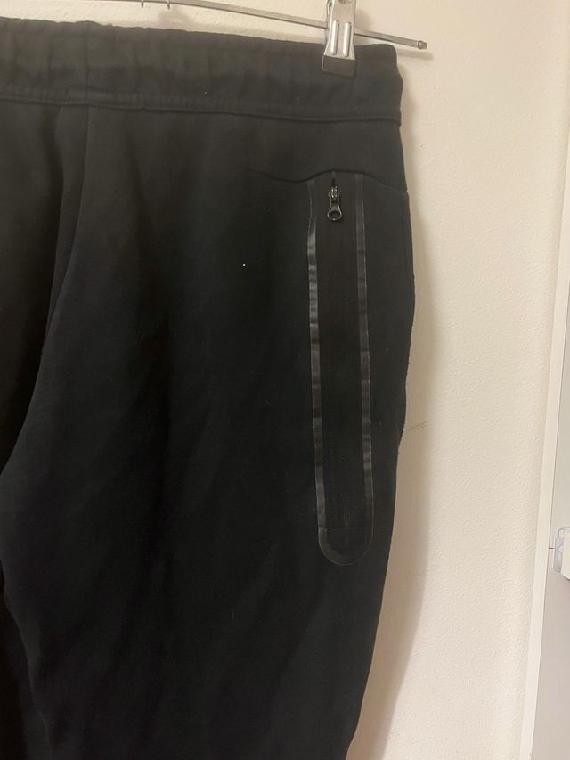 Pantalón Nike Tech Fleece Negro
