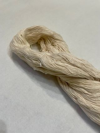 Madeja 240gr Perlé N* 5 Algodón Natural.