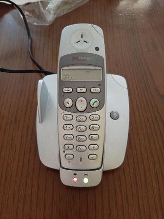 Telefono portatile color grigio funzionante