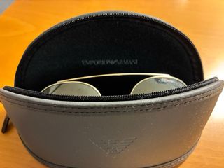 Gafas de Sol Emporio Armani con Funda Negra