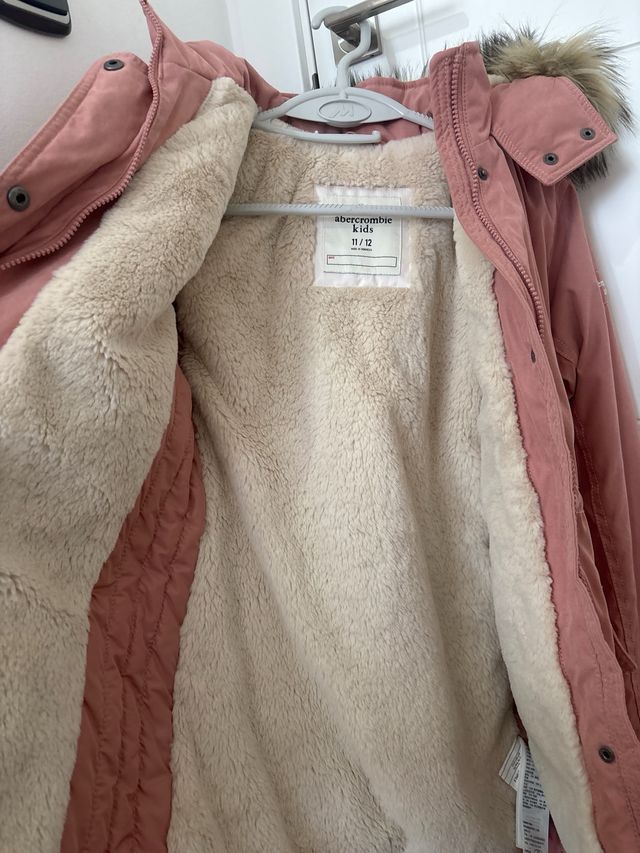 Abrigo niña Abercrombie Kids rosa talla 11/12 años