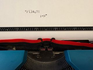 Máquina de escribir Olivetti Lettera 40