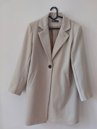 Abrigo Hierro y Oro Beige