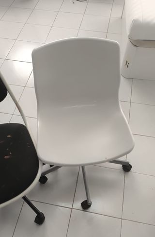 2 Sillas de Escritorio con Ruedas