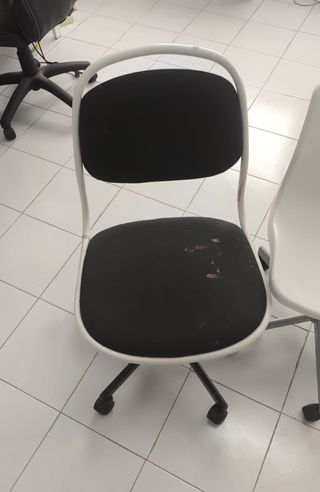 2 Sillas de Escritorio con Ruedas