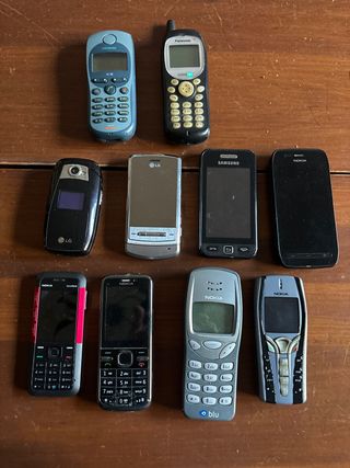 cellulari vintage prezzo singolo 50& intero lotto