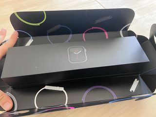 Apple Watch Series 5 44mm GPS + Cellular