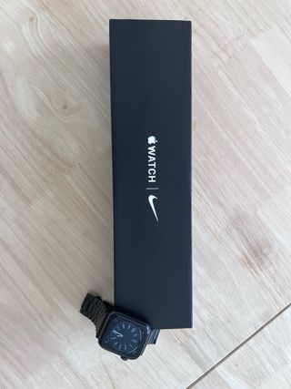 Apple Watch Series 5 44mm GPS + Cellular
