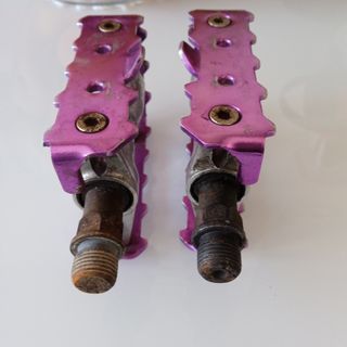 Pedales Morados Bicicleta Montaña Años 90