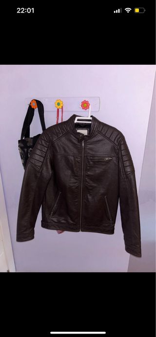 Chaqueta de cuero marrón